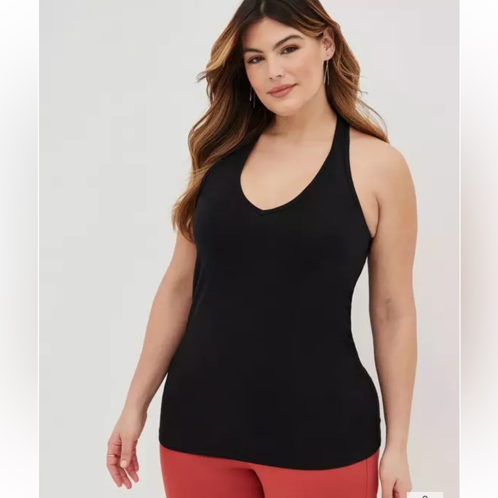 Torrid Foxy Halter Top size 4 - NWT